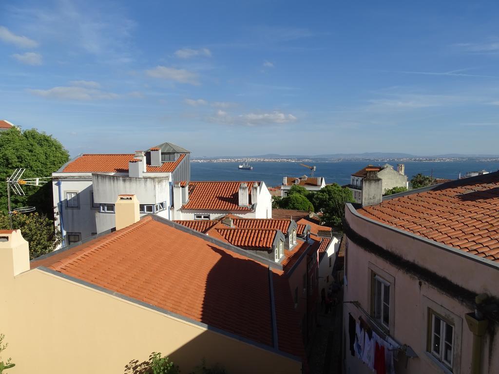 Apartments Center Castelo De Sao Jorge Lisbon Exterior photo